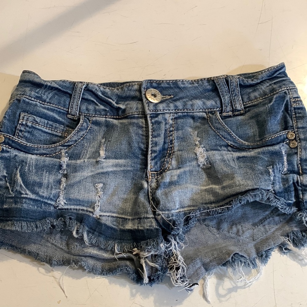Celebrity pink cut off jean shorts size 5